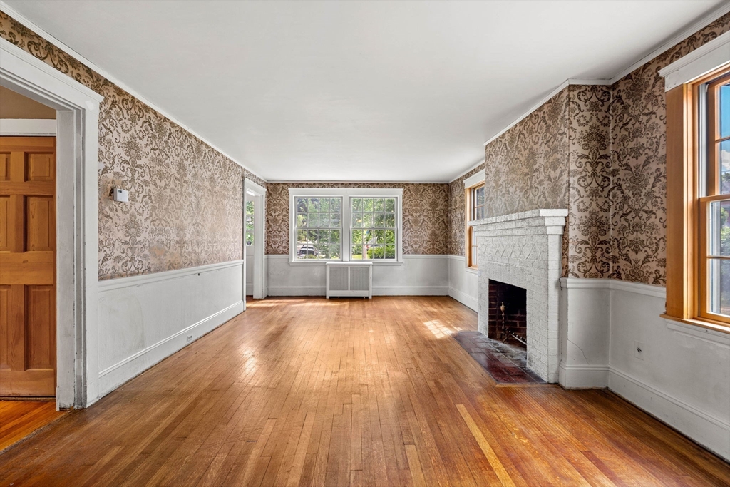 60 Linden Road Melrose, MA 02176 - Photo 5 of 40
