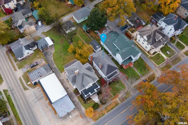$210,000 | 311 West Poplar Street, Harrisburg, IL 62946
