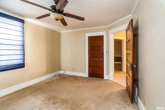 $210,000 | 311 West Poplar Street, Harrisburg, IL 62946