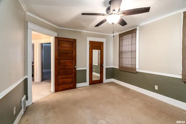 $210,000 | 311 West Poplar Street, Harrisburg, IL 62946