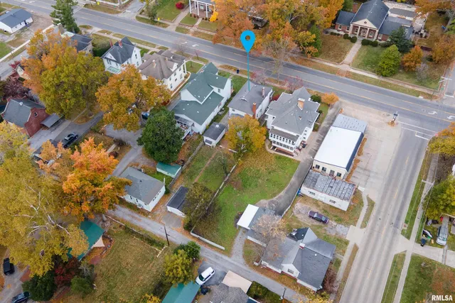 $210,000 | 311 West Poplar Street, Harrisburg, IL 62946