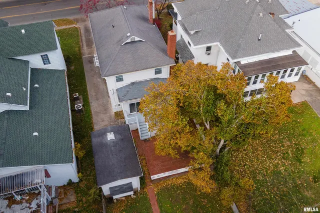 $210,000 | 311 West Poplar Street, Harrisburg, IL 62946