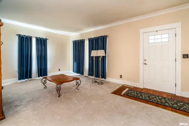 $210,000 | 311 West Poplar Street, Harrisburg, IL 62946