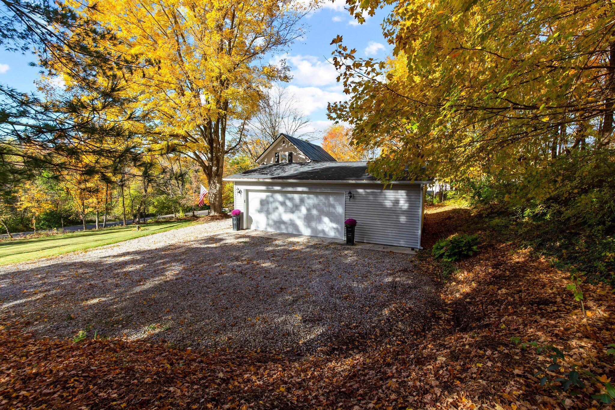 3694 Horseshoe Road Delaware, OH 43015 - Photo 5 of 26 Plenty of Room for Parking