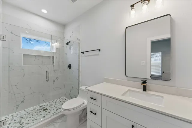 $1,880 | 5420 Elysian Street, Unit E, Houston, TX 77009