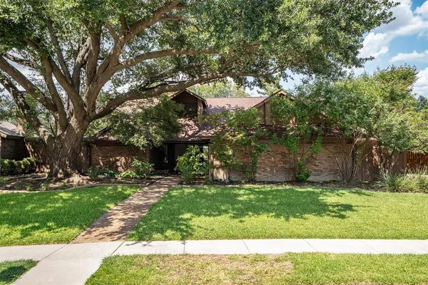 $695,000 | 2428 Trellis Lane, Plano, TX 75075