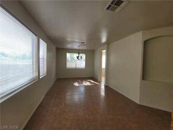 $2,300 | 7817 Falconwing Avenue, Las Vegas, NV 89131