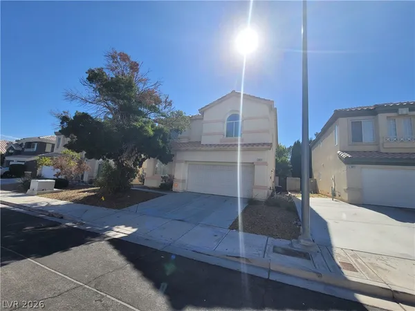 $2,300 | 7817 Falconwing Avenue, Las Vegas, NV 89131