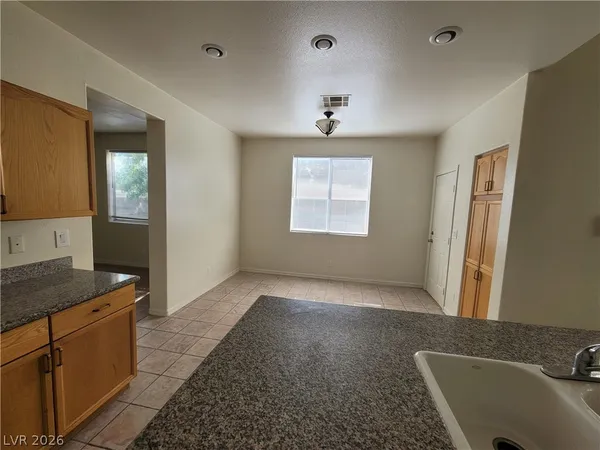 $2,300 | 7817 Falconwing Avenue, Las Vegas, NV 89131