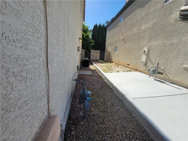 $2,300 | 7817 Falconwing Avenue, Las Vegas, NV 89131