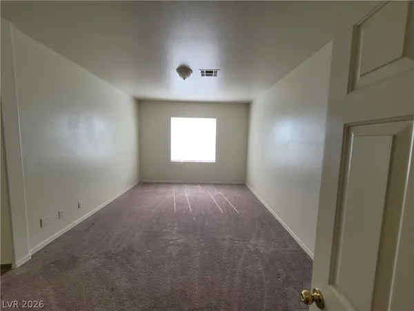 $2,300 | 7817 Falconwing Avenue, Las Vegas, NV 89131