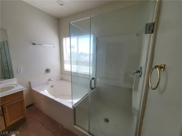 $2,300 | 7817 Falconwing Avenue, Las Vegas, NV 89131