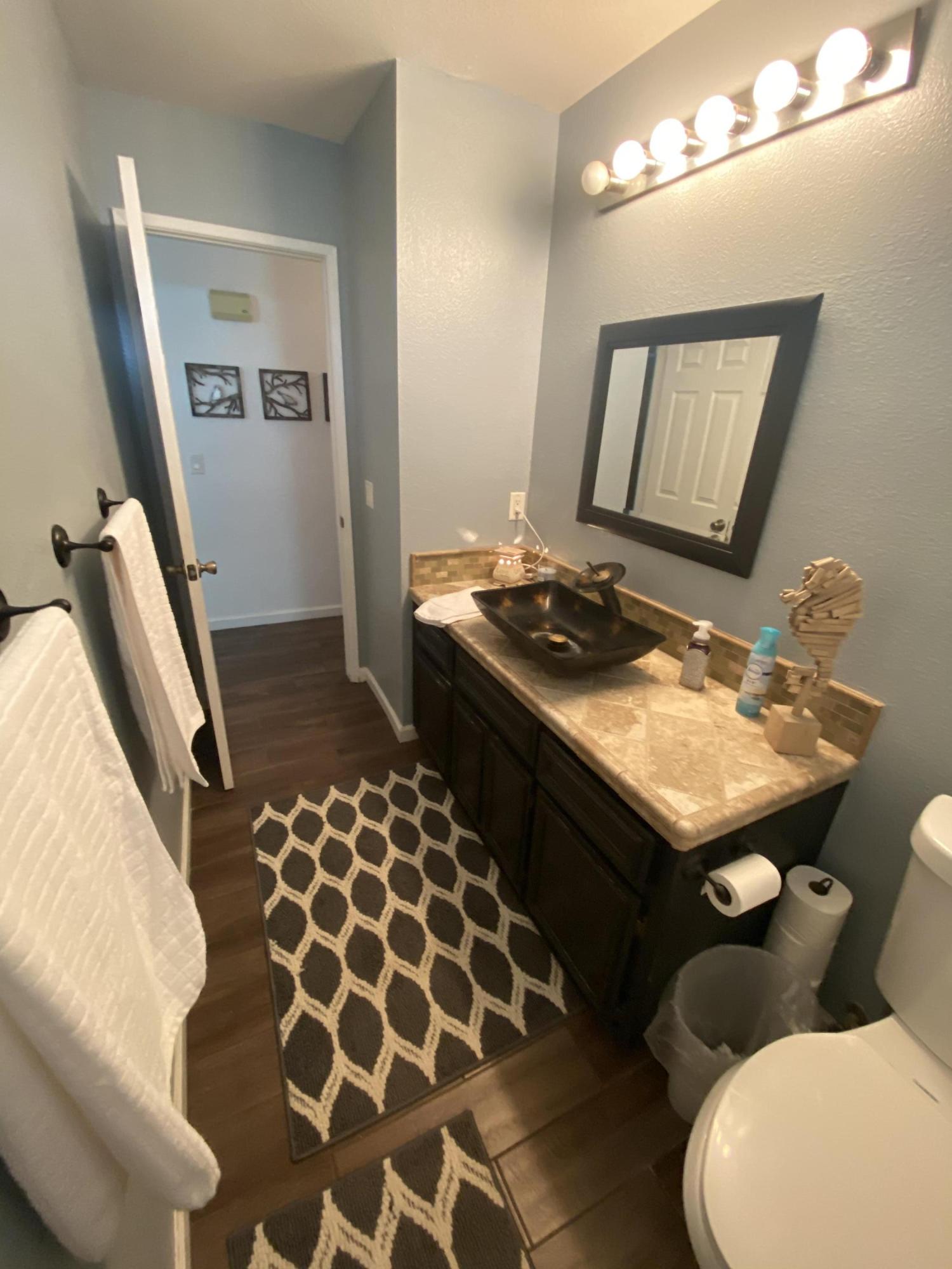 622 Moore Circle Exeter, CA 93221 - Photo 33 of 58 EFC9AF82-DBAF-469F-A919-26E769133B00