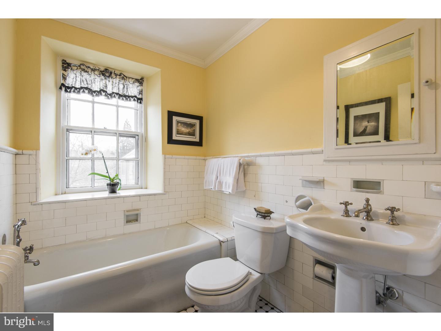 7813 Winston Road Philadelphia, PA 19118 - Photo 18 of 21 Bathroom