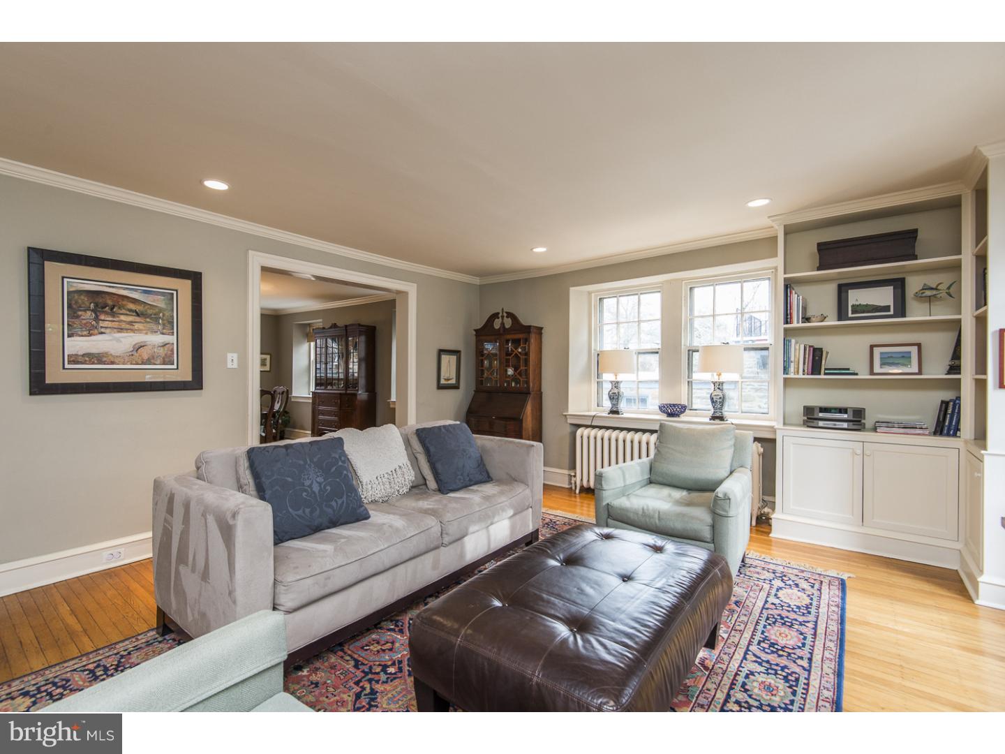 7813 Winston Road Philadelphia, PA 19118 - Photo 4 of 21 Living Room