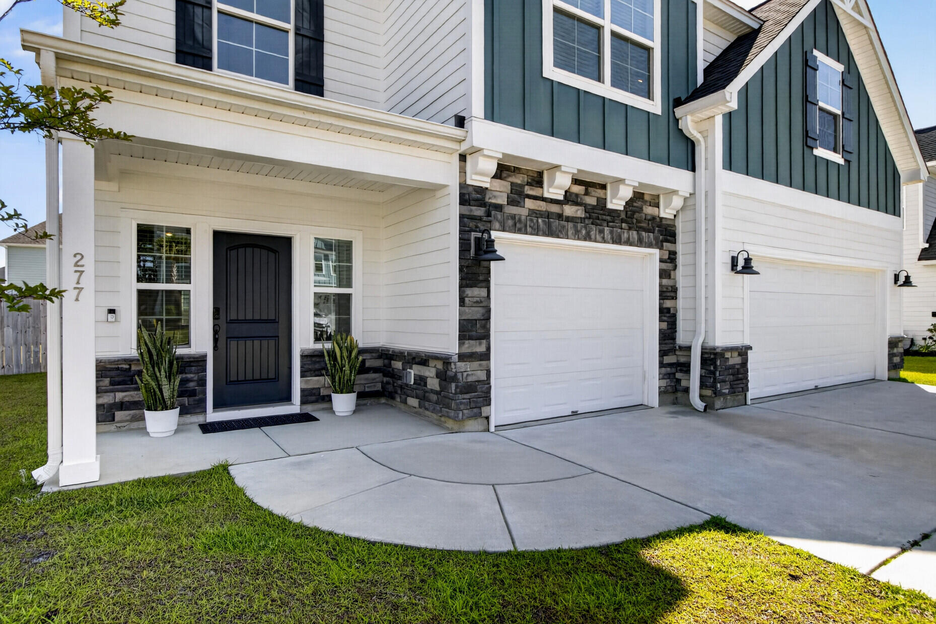 277 Fiddleback Drive Summerville, SC 29486 - Photo 3 of 50 06_6_mls