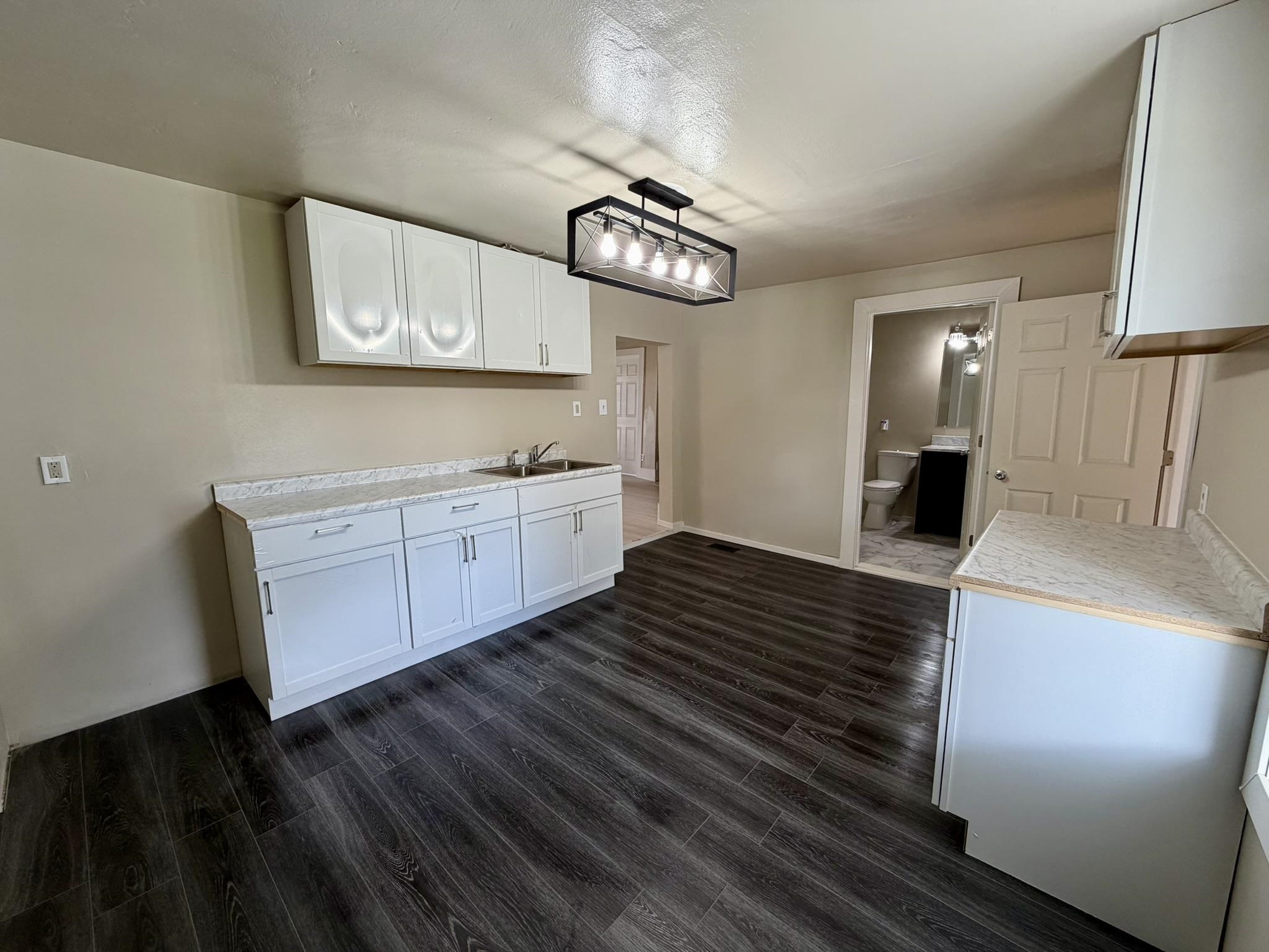 622 16th Avenue Monroe, WI 53566 - Photo 8 of 49