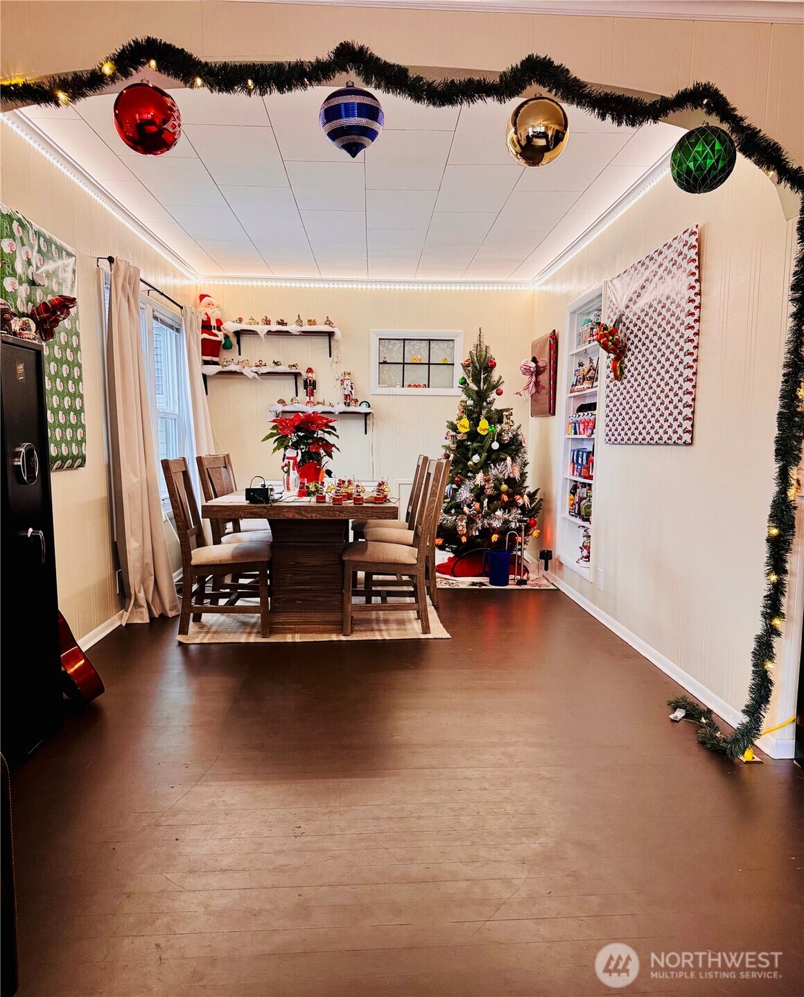 1621 Baker Avenue Everett, WA 98201 - Photo 3 of 18