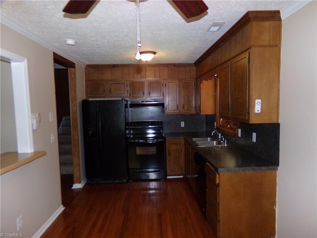 1907 Bethania-Rural Hall Road Winston-Salem, NC 27040 - Photo 7 of 13 Kitchen