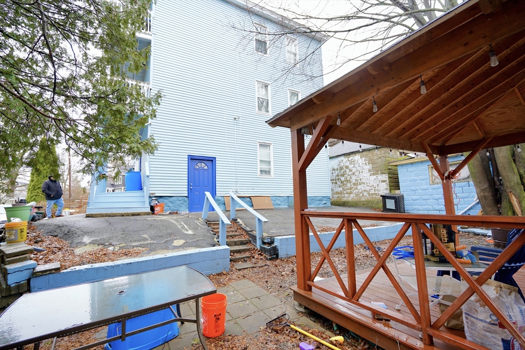 109 Ferry Street Lawrence, MA 01841 - Photo 32 of 34
