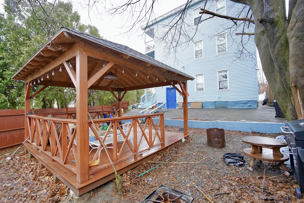 109 Ferry Street Lawrence, MA 01841 - Photo 33 of 34