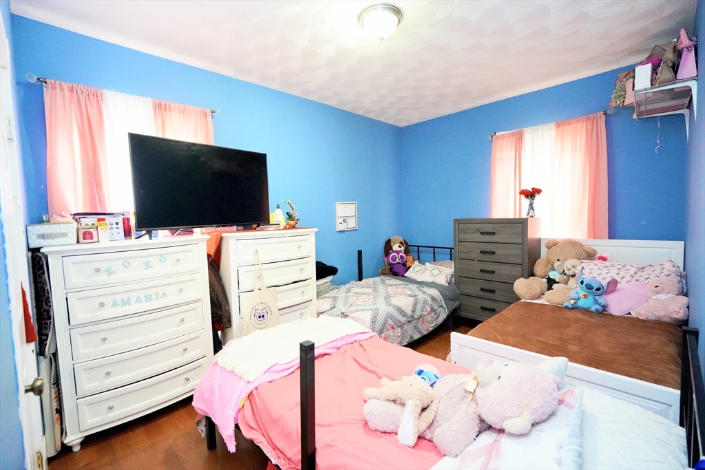 109 Ferry Street Lawrence, MA 01841 - Photo 7 of 34