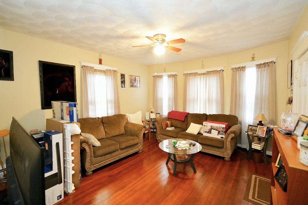 109 Ferry Street Lawrence, MA 01841 - Photo 10 of 34