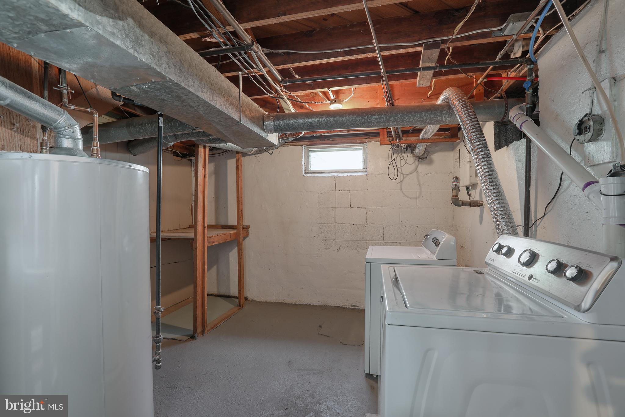 183 Franklyn Road Ewing, NJ 08628 - Photo 17 of 20 a utility room with dryer and washer