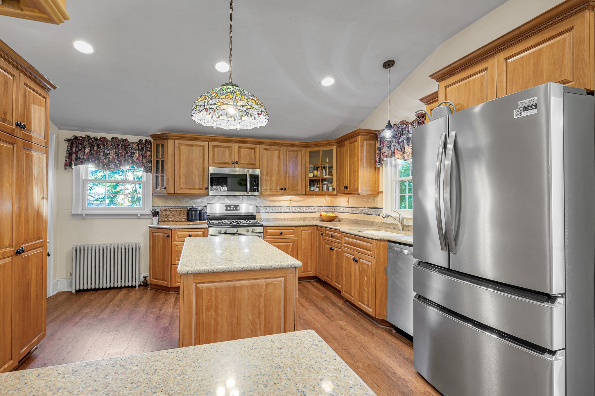 246 Acton Road Chelmsford, MA 01824 - Photo 3 of 42 Gallery Image 3