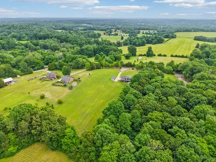 $585,000 | 5676 State Highway 48, Cumberland Furnace, TN 37051