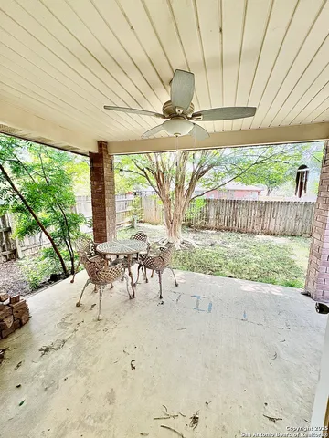 $1,900 | 6322 Regency Wood, San Antonio, TX 78249