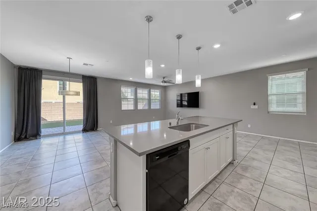 $2,750 | 3028 Gravino Avenue, Henderson, NV 89044