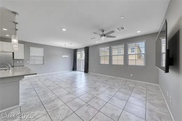 $2,750 | 3028 Gravino Avenue, Henderson, NV 89044