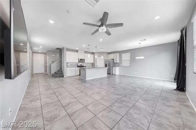 $2,750 | 3028 Gravino Avenue, Henderson, NV 89044