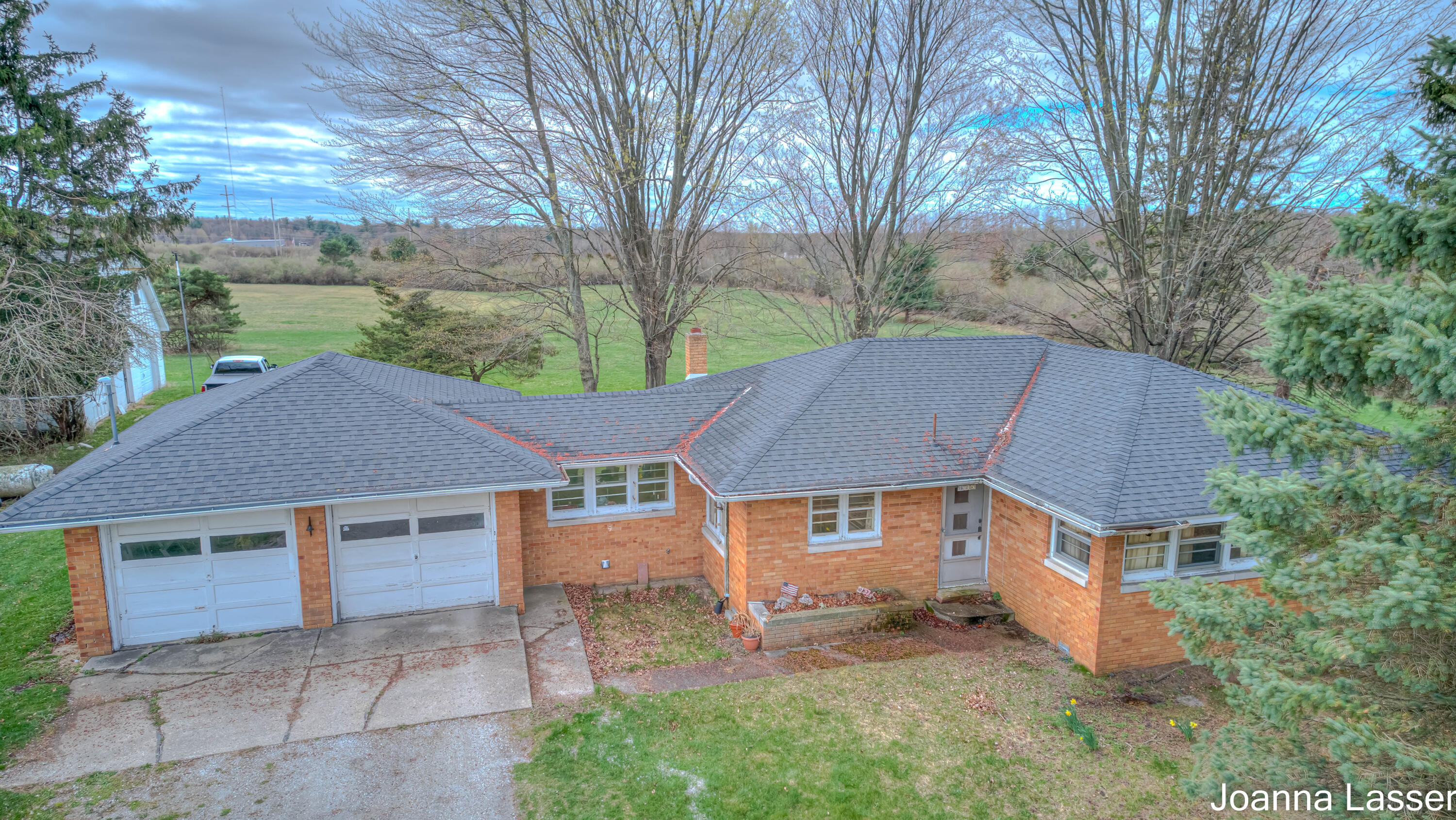 1315 Benston Road Whitehall, MI 49461 - Photo 2 of 74 Whitehall 4-18 (2 of 72)