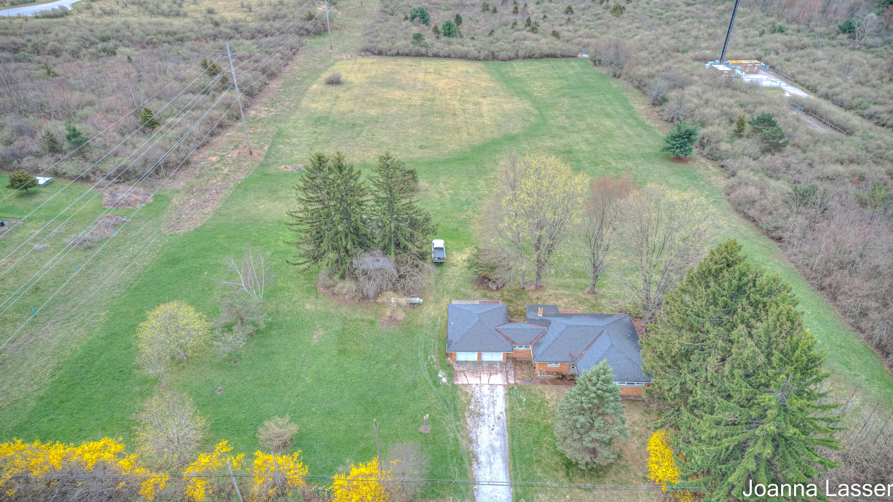1315 Benston Road Whitehall, MI 49461 - Photo 5 of 74 Whitehall 4-18 (5 of 72)