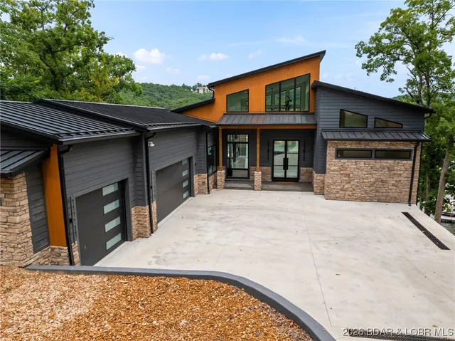 $4,500,000 | 971 Country Club Drive, Lake Ozark, MO 65049