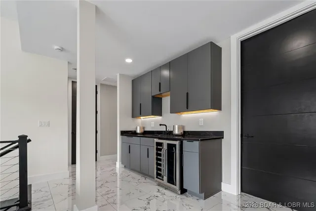 $4,500,000 | 971 Country Club Drive, Lake Ozark, MO 65049