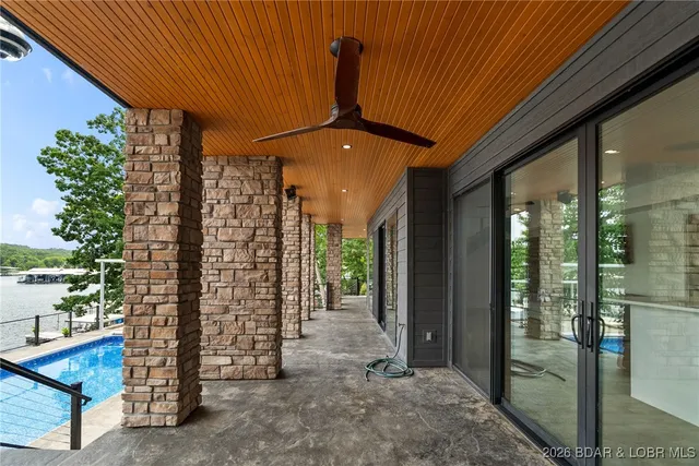 $4,500,000 | 971 Country Club Drive, Lake Ozark, MO 65049