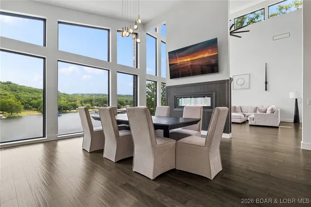 $4,500,000 | 971 Country Club Drive, Lake Ozark, MO 65049