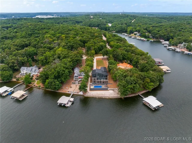 $4,500,000 | 971 Country Club Drive, Lake Ozark, MO 65049