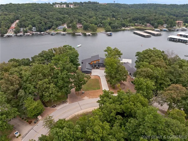 $4,500,000 | 971 Country Club Drive, Lake Ozark, MO 65049