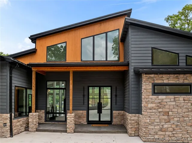 $4,500,000 | 971 Country Club Drive, Lake Ozark, MO 65049