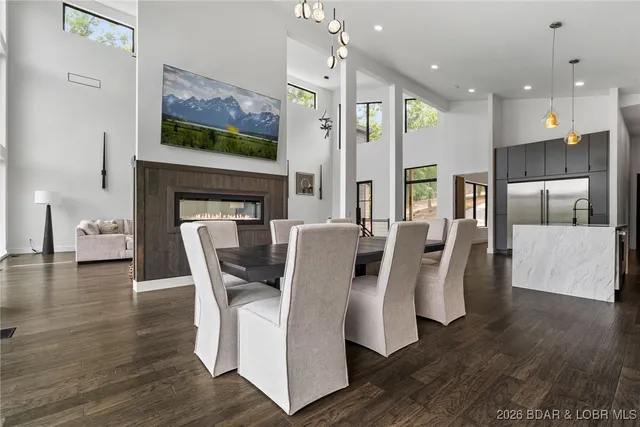 $4,500,000 | 971 Country Club Drive, Lake Ozark, MO 65049