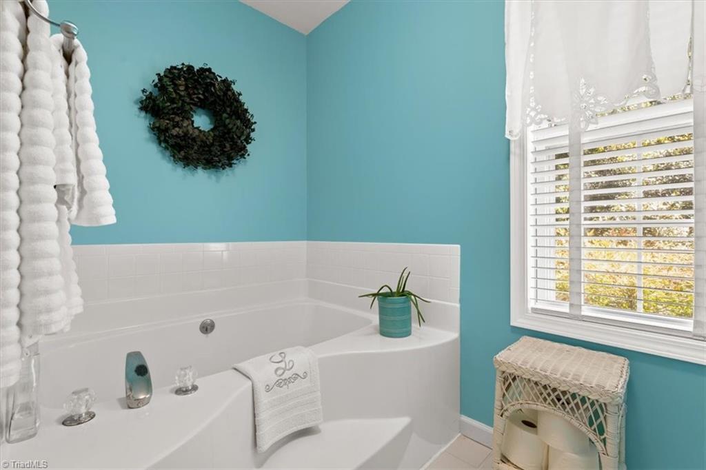 1242 Scalesville Road Summerfield, NC 27358 - Photo 19 of 37