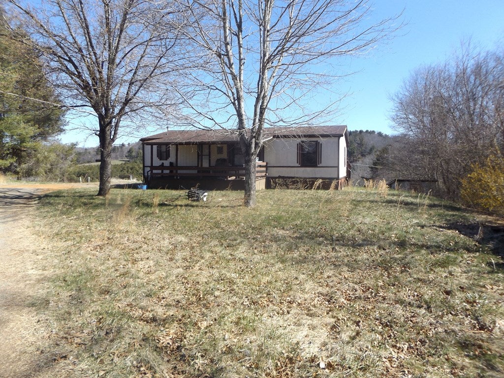 8017 Pipers Gap Road Galax, VA 24333 - Photo 33 of 43 Gallery Image 33