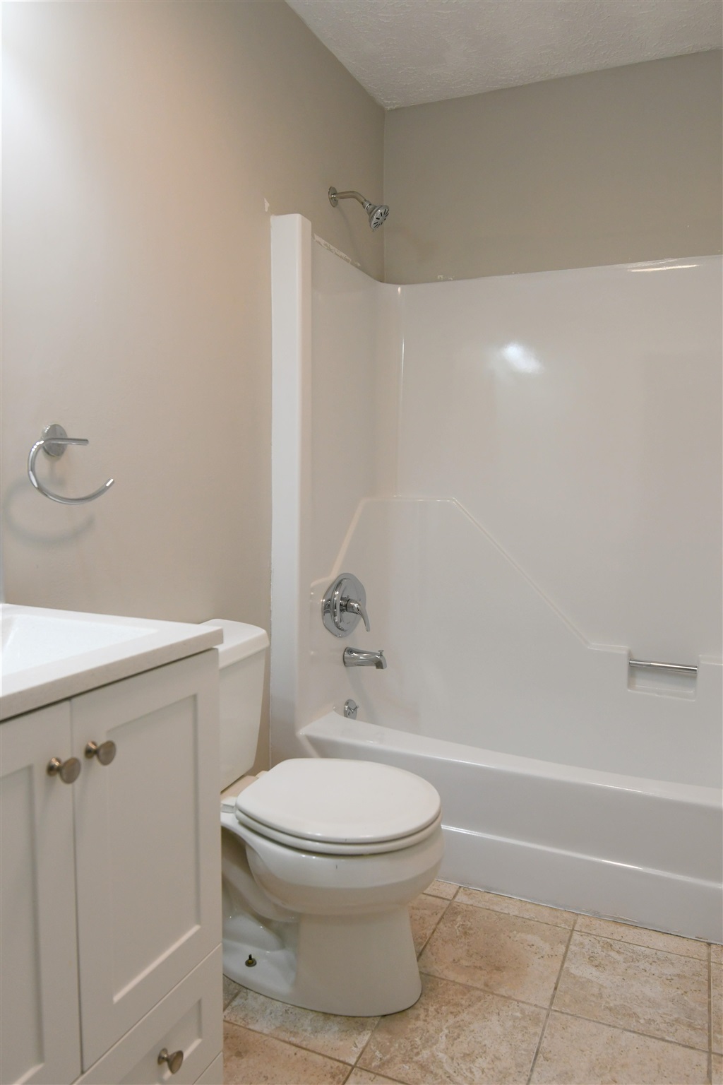60 Old Hackett Hill Road, Unit 3E Manchester, NH 03102 - Photo 12 of 13 Gallery Image 12