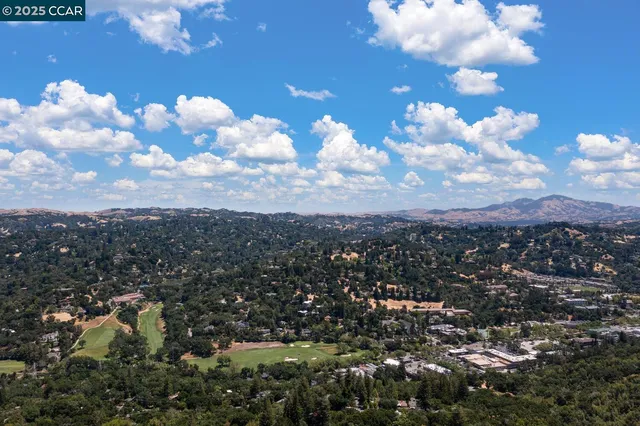 $1,995,000 | 37-20 La Madronal, Orinda, CA 94563