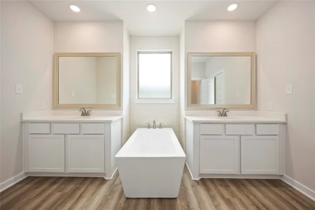 $475,083 | 400 Barton Place Drive, Cleveland, TX 77327