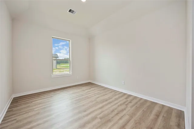 $475,083 | 400 Barton Place Drive, Cleveland, TX 77327